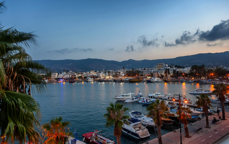 Blick auf Kos Stadt, Yachthafen